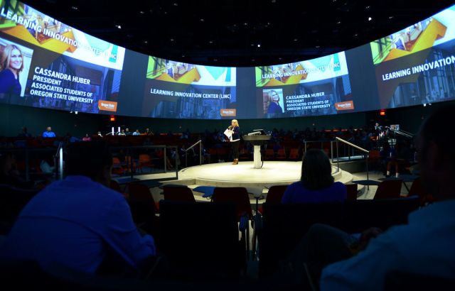 560202fb98243.image High tech Classroom.jpg